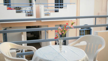 Sirena Apartments Agia Pelagia Exteriör bild